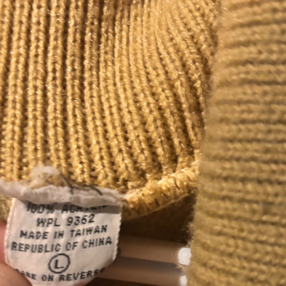 1970s Vintage Mustard Cozy Cardigan Sweater - Picture 4 of 4